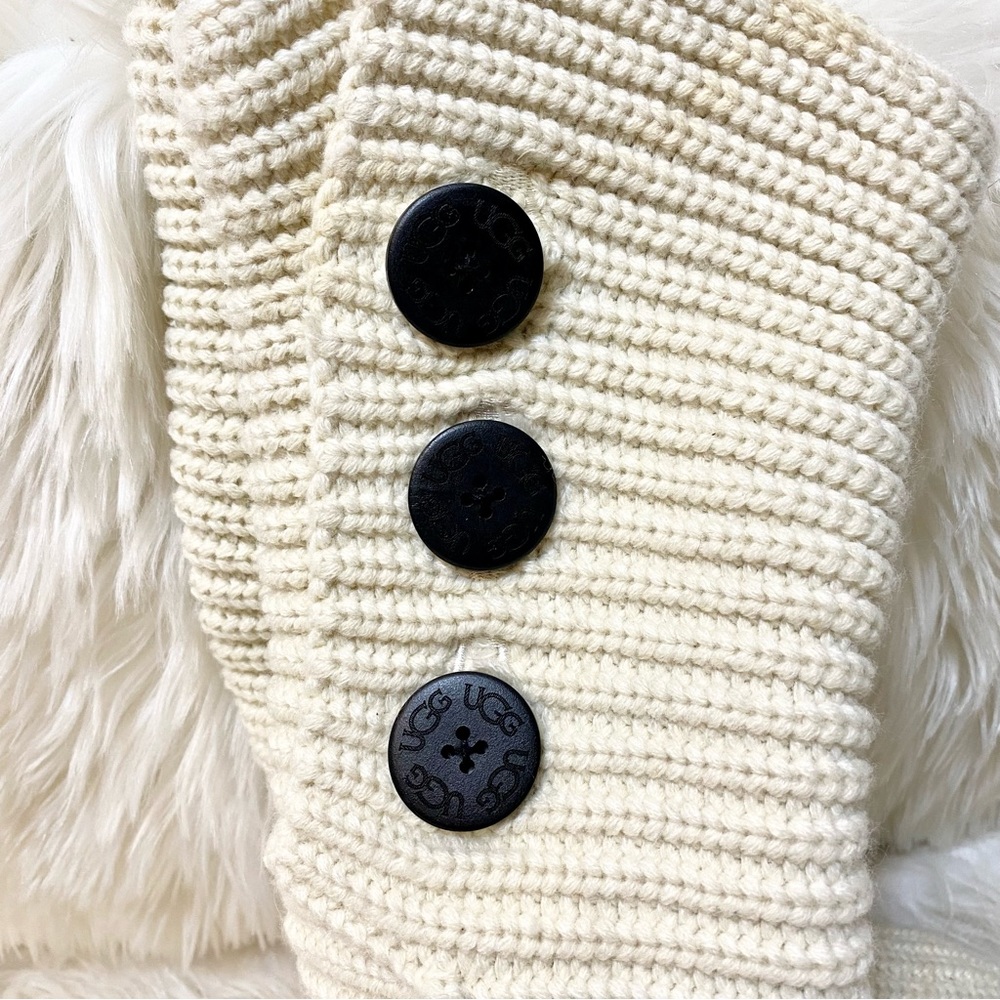 UGG boots - Picture 6 of 8